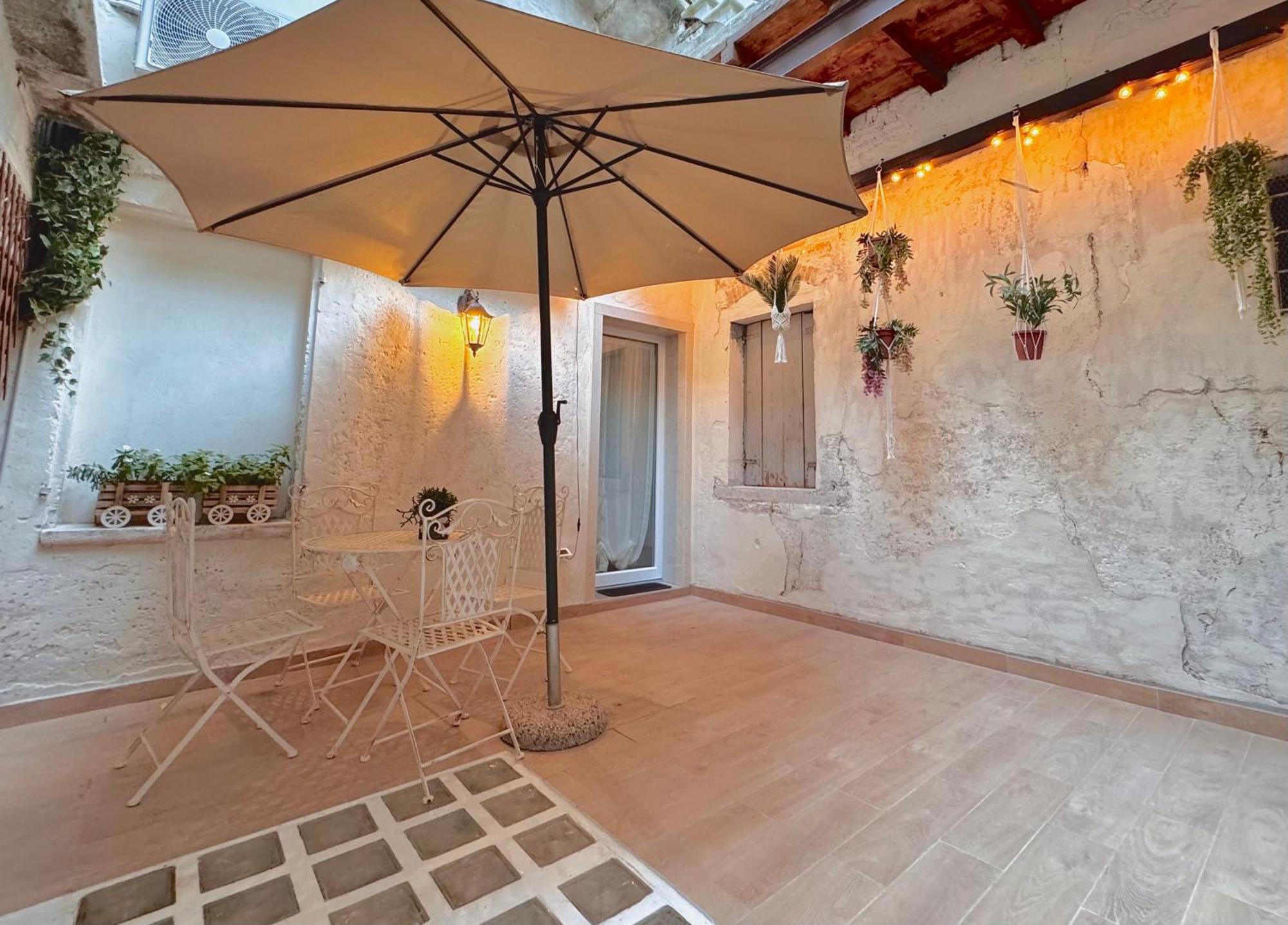 קיוג'ה Airoldi Palace Apartment מראה חיצוני תמונה